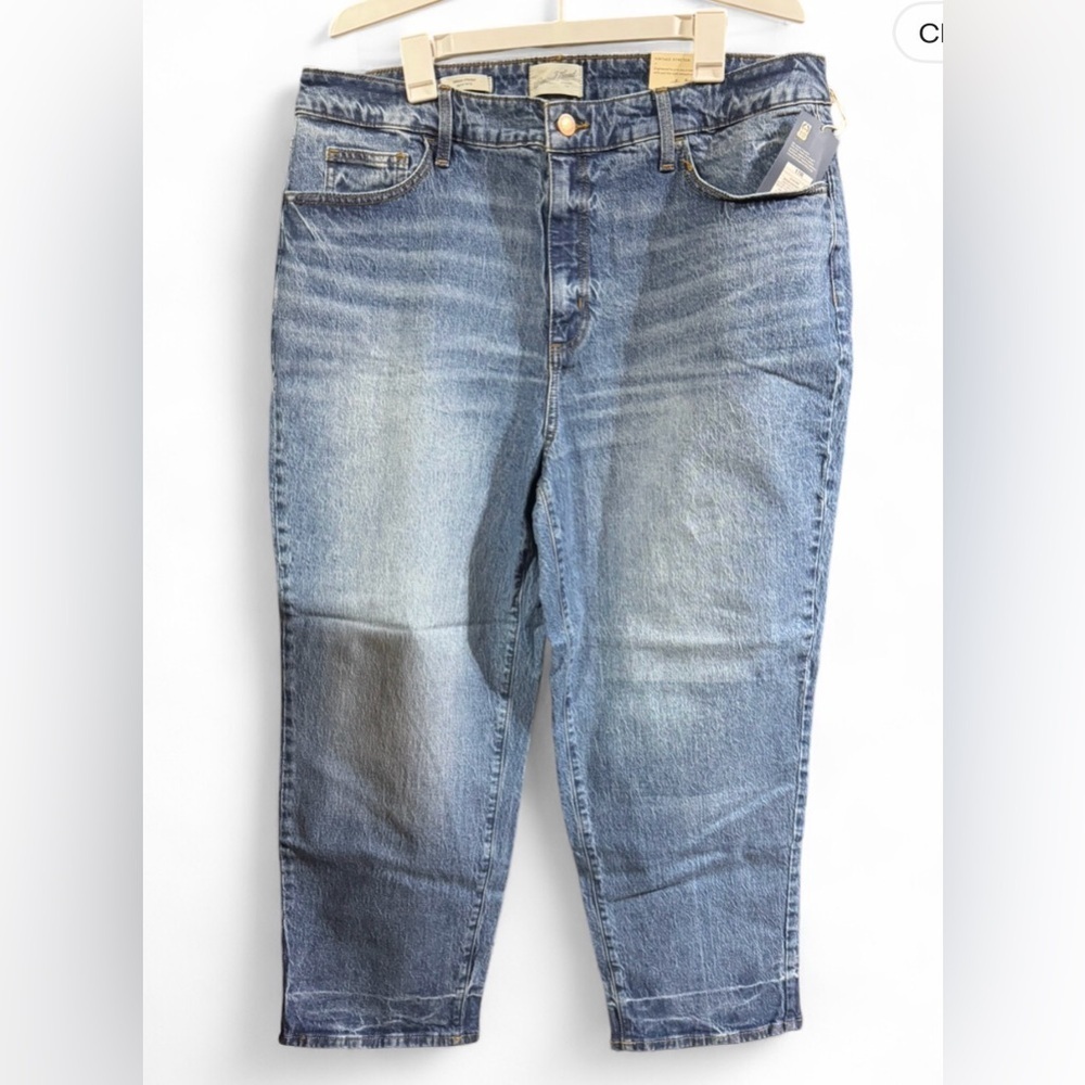 Universal Thread Women’s Jeans in seam 27’’